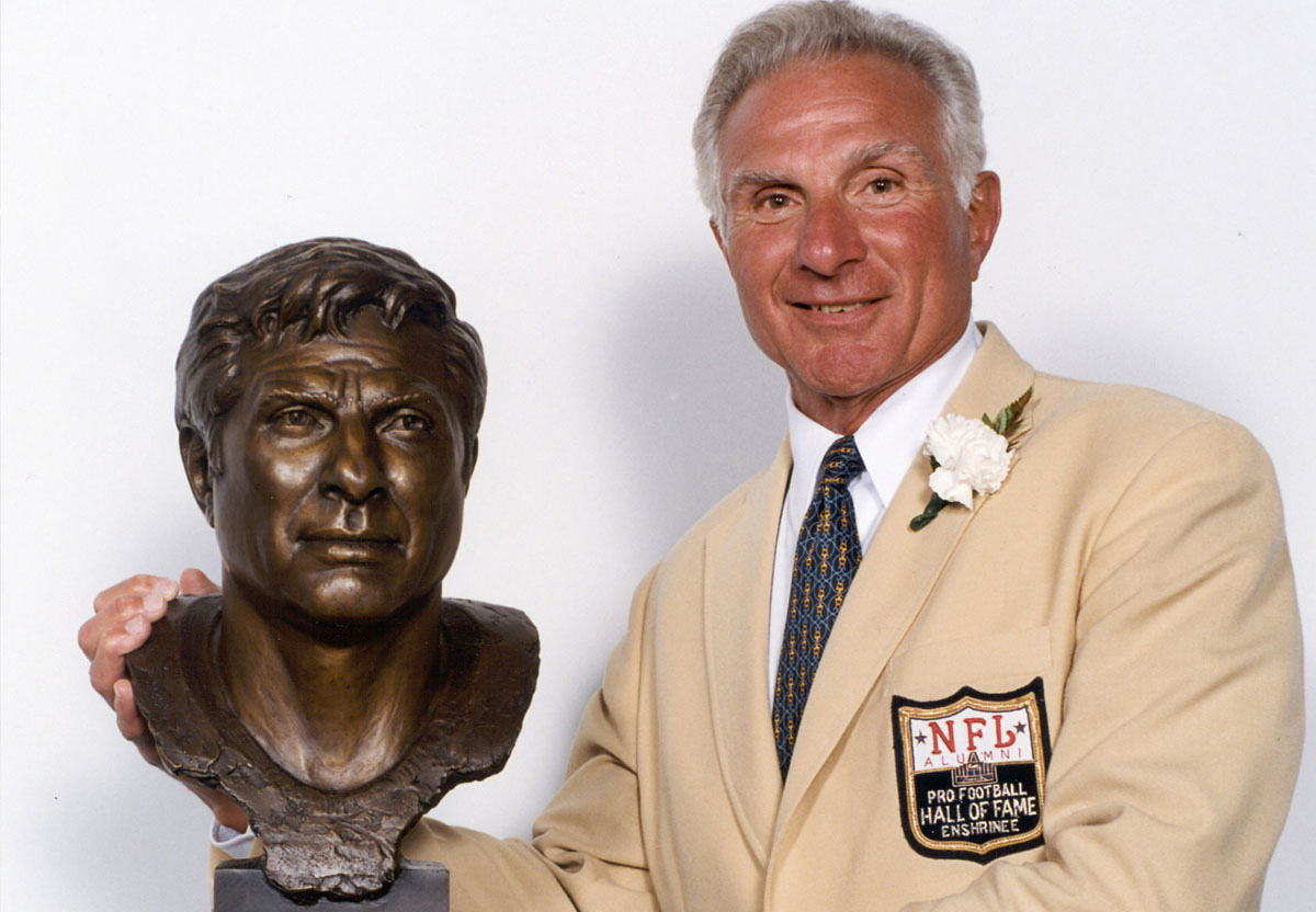 Nick Buoniconti - Linebacker | 1962-1968 | The Patriots Hall of Fame